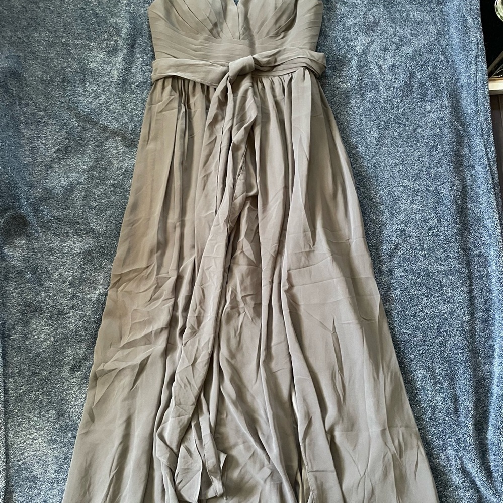 Long Dress. Slit on one side